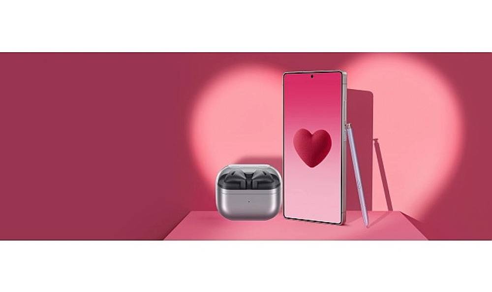 Samsung'dan sevgilinin tarzına tarz katacak hediye &ouml;nerileri