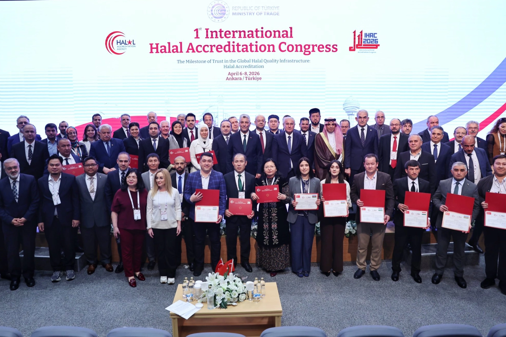 T&uuml;rkiye helal ekonomi alanında b&uuml;y&uuml;yor... Helal sekt&ouml;r&uuml;nde 2028 hedefi 3,5 trilyon dolar