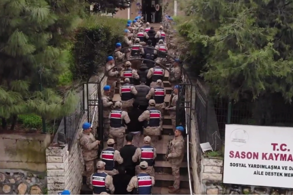 Yasa dışı bahis şebekesine darbe! 16 ş&uuml;pheli tutuklandı