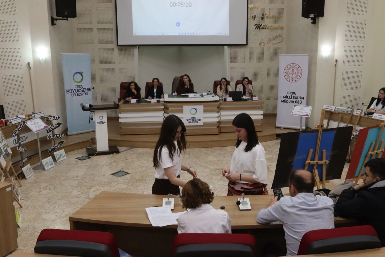 Ordu&rsquo;da liseler arası m&uuml;nazara yarışmasında finalistler belli oldu