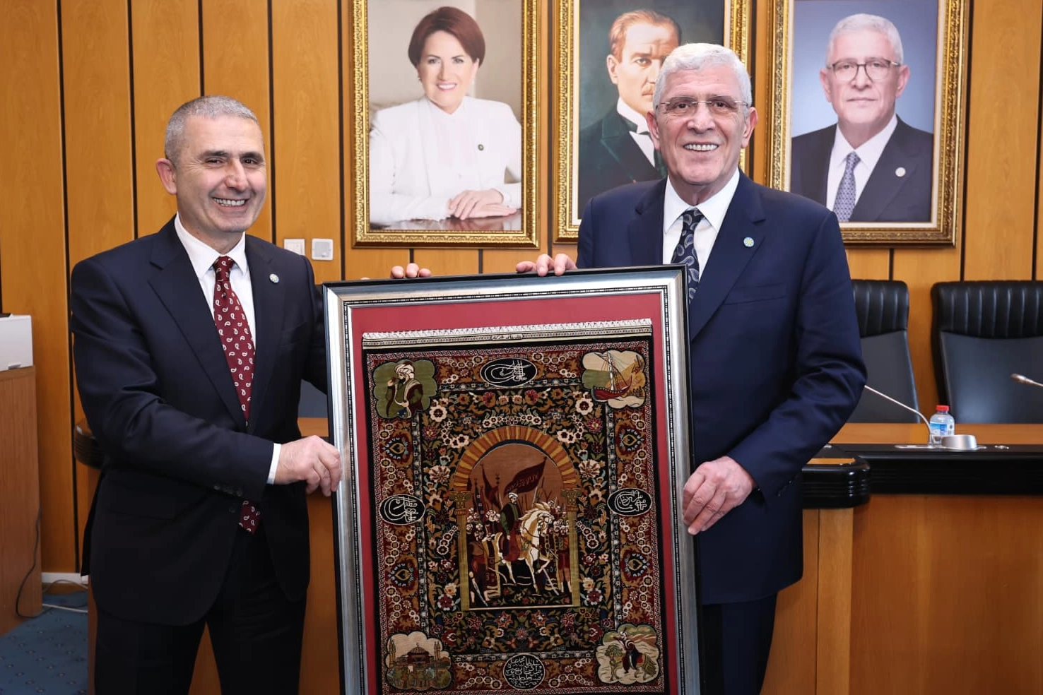 İYİ Parti Kocaeli&rsquo;den Genel Başkan Dervişoğlu&rsquo;na anlamlı hediye