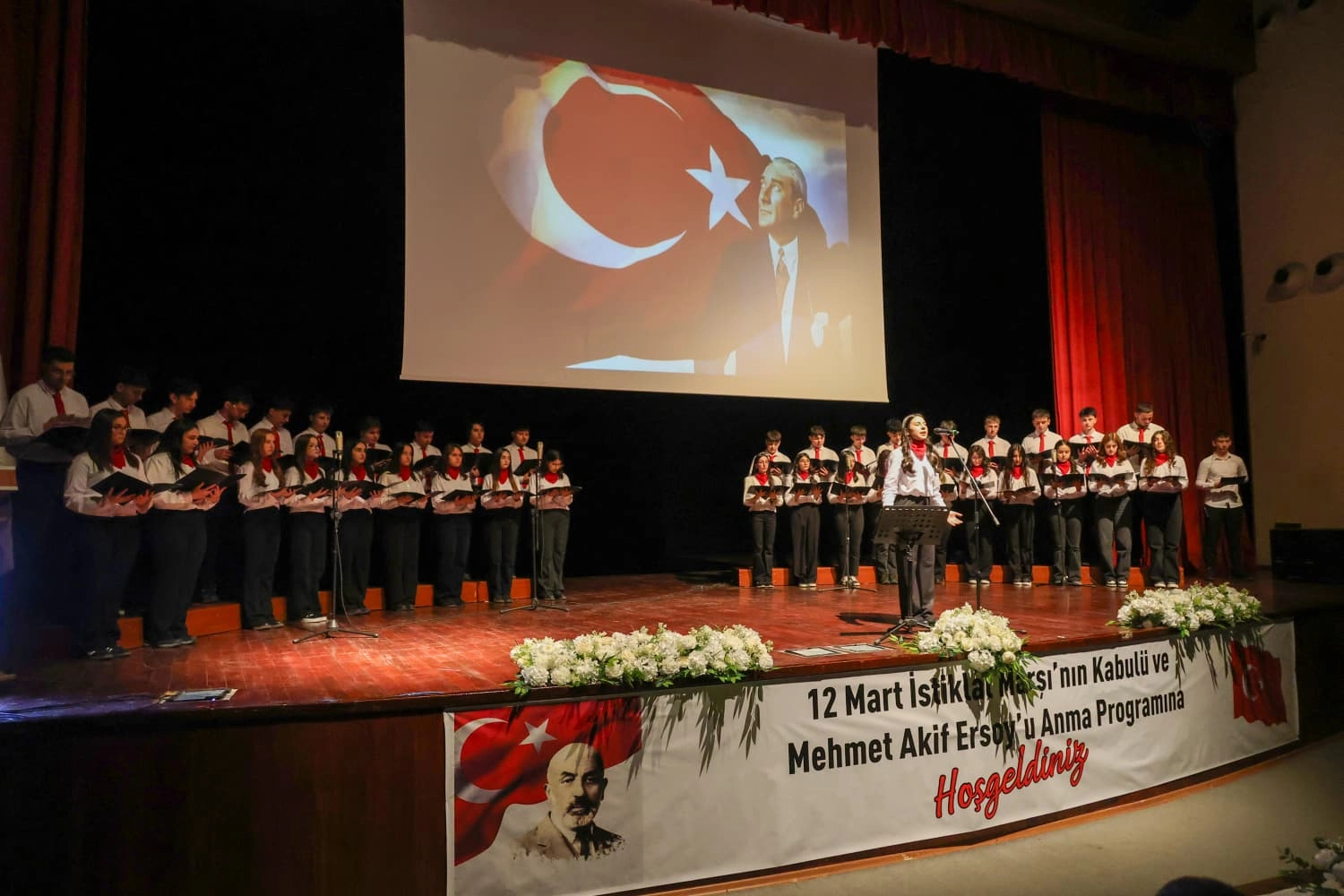 Artvin'de İstiklal Marşı'nın kabul&uuml;n&uuml;n 105. yılı kutlandı