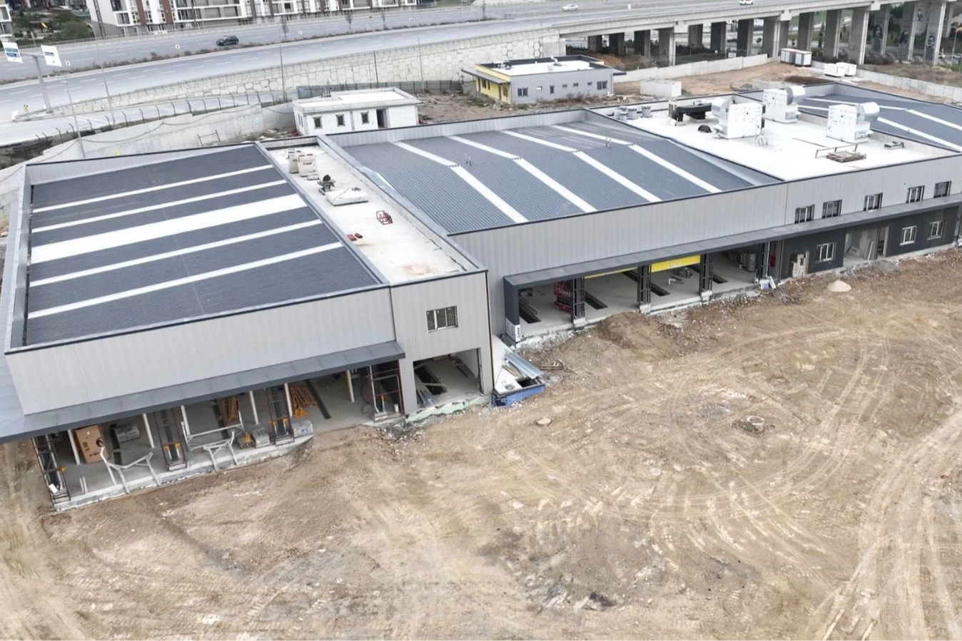 İETT&rsquo;ye iki yeni dev garaj... 421 otob&uuml;sl&uuml;k kapasite geliyor