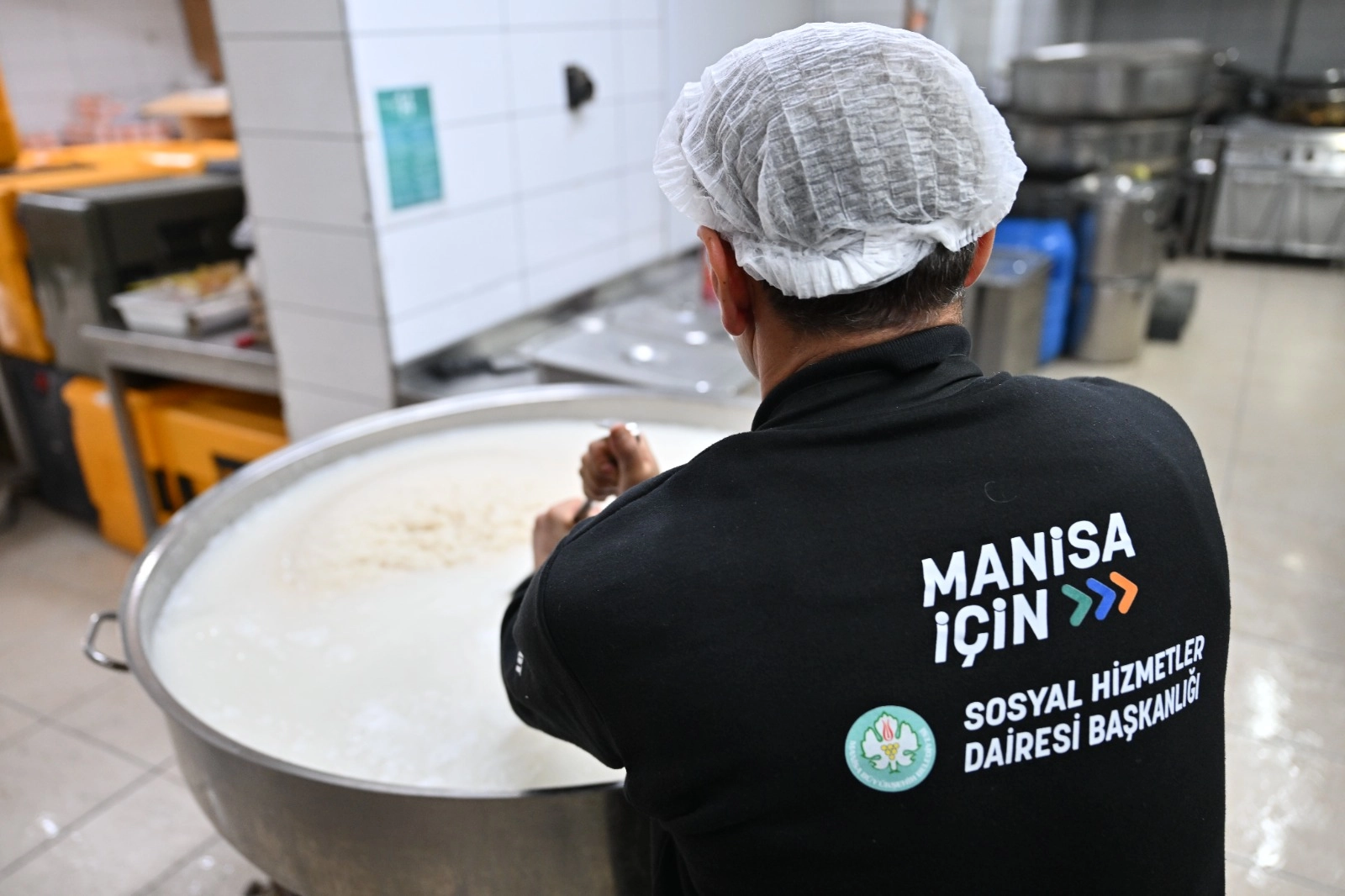 Manisa'nın dayanışma ruhu t&uuml;m şehre yayılıyor