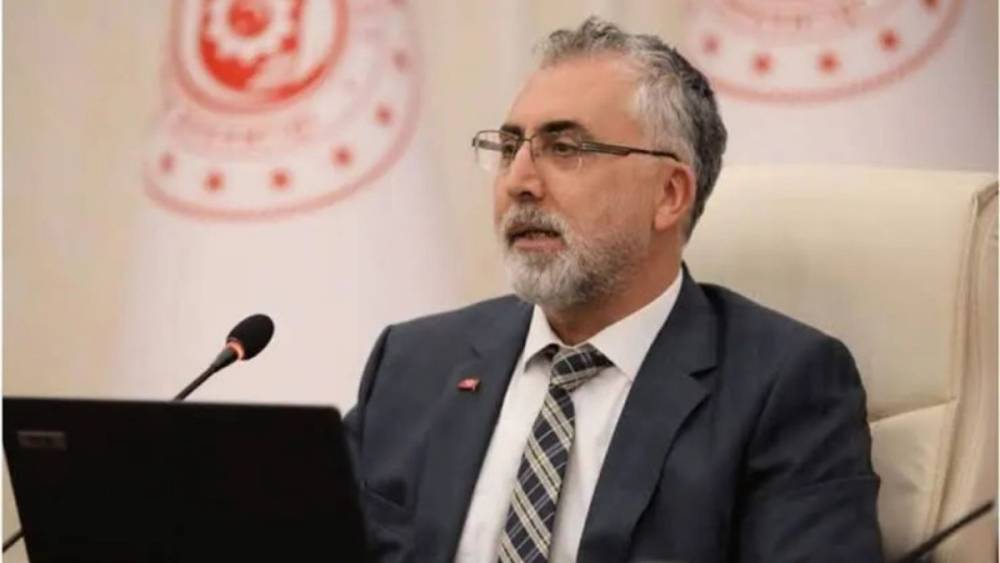 Bakan Işıkhan duyurdu: &lsquo;SGK&rsquo;ya bin yeni s&ouml;zleşmeli personel alacağız&rsquo; 