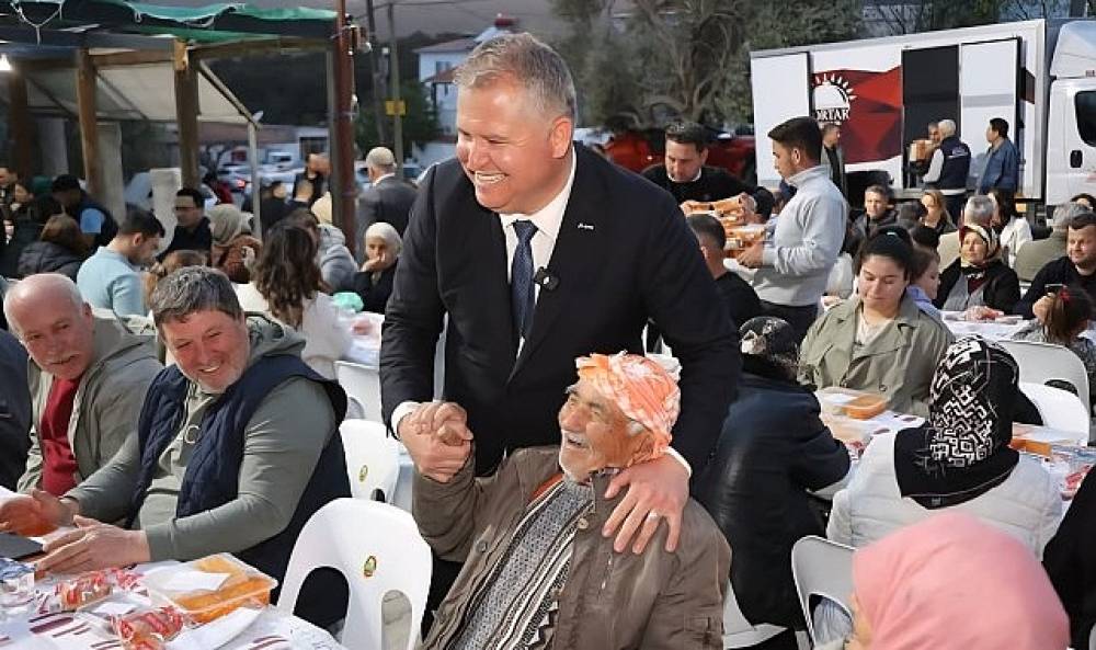 Urla'da Ramazan Sofraları Birlik ve Kardeşlik İçin Kuruluyor