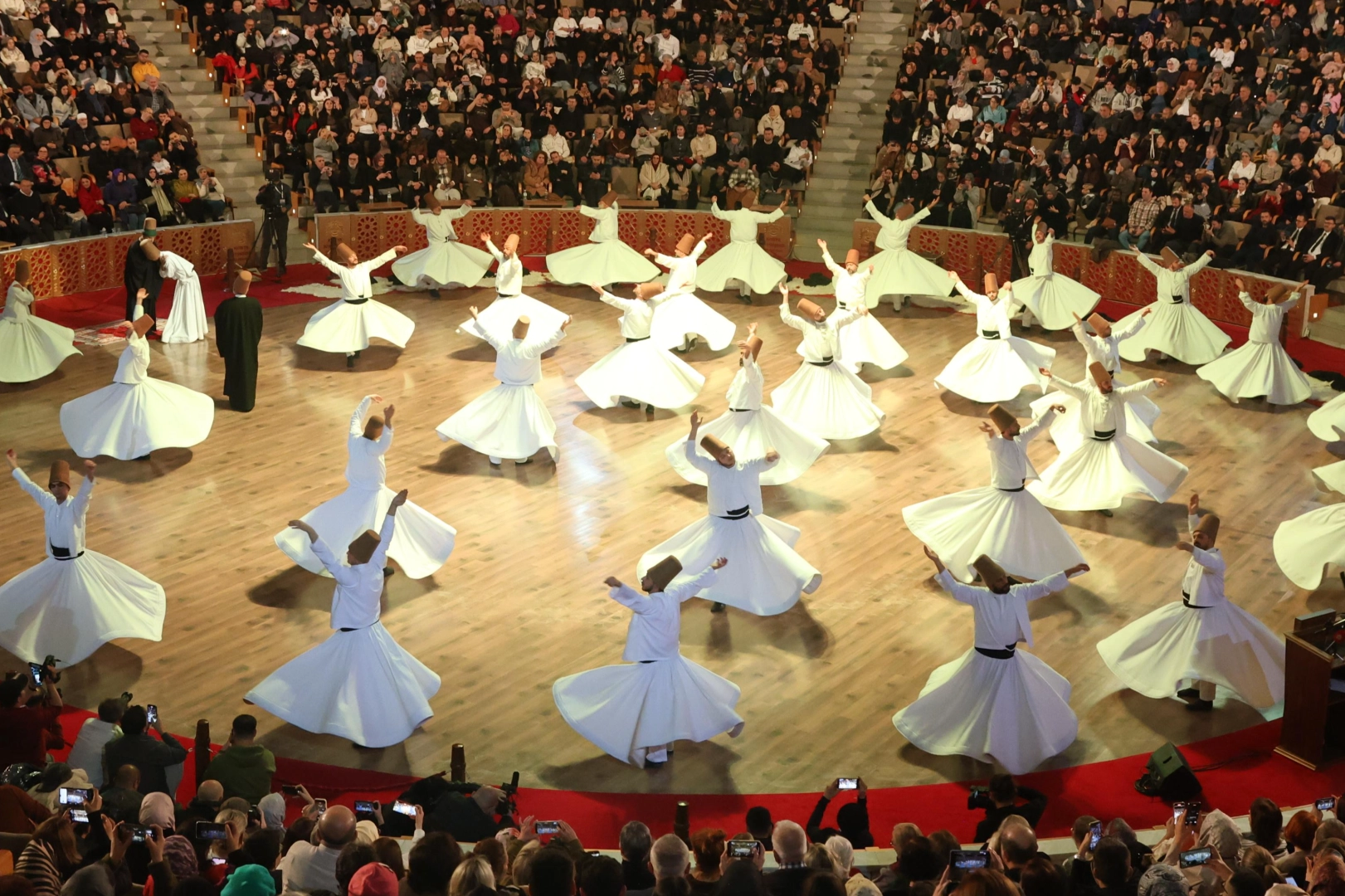 D&uuml;nyanın d&ouml;rt bir yanından Mevlana dostları Konya&rsquo;da buluştu