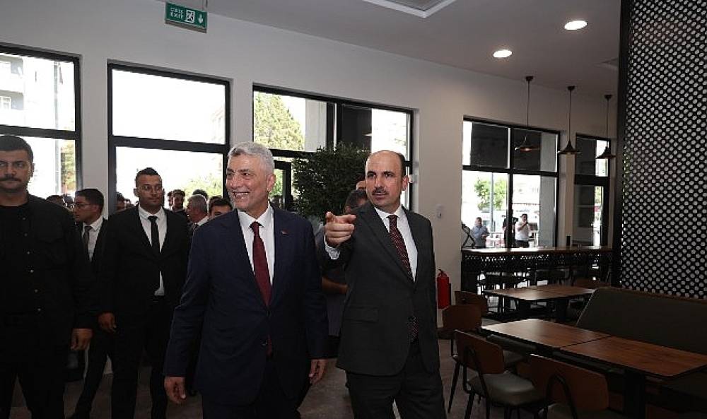 Bakan Bolat, Konya B&uuml;y&uuml;kşehir'in Ereğli'ye Kazandırdığı &ldquo;Gen&ccedil;lik Kamp&uuml;s&uuml;"n&uuml; Ziyaret Etti