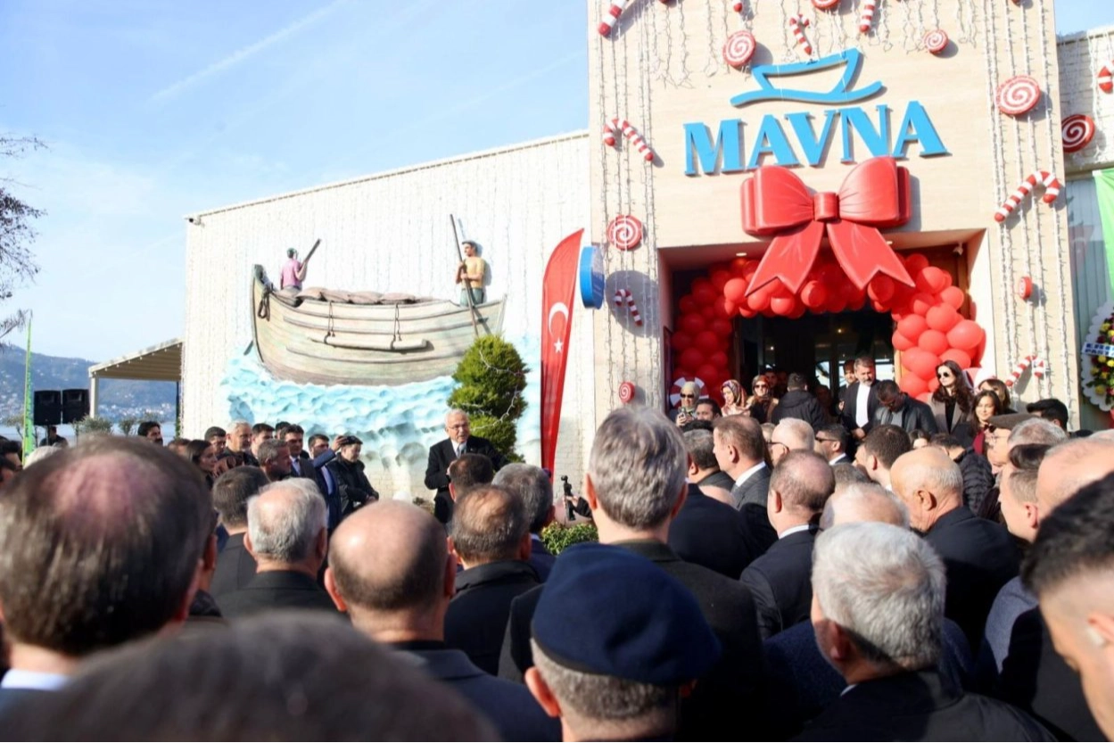Ordu&rsquo;da Akyazı Sahili&rsquo;nde Mavna Kafe hizmete a&ccedil;ıldı