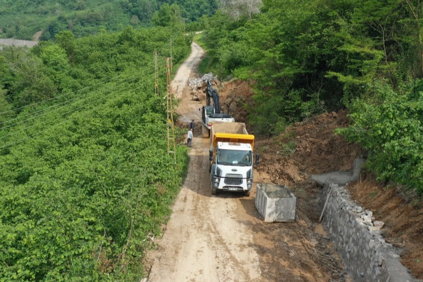 Ordu B&uuml;y&uuml;kşehir&rsquo;den Kovancı Mahallesi&rsquo;ne taş duvar &ouml;nlemi