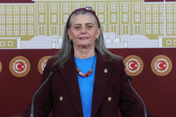 CHP'li Sui&ccedil;mez: Trabzon vagon değil, lokomotif olmalı