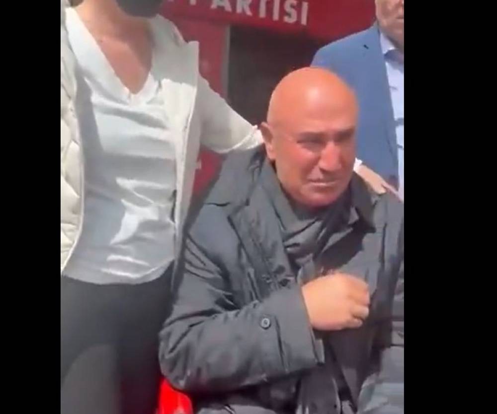 CHP Genel Merkezi&rsquo;ne polis m&uuml;dahalesinin ardından Mahmut Tanal g&ouml;zyaşlarını tutamadı!  - Videolu Haber