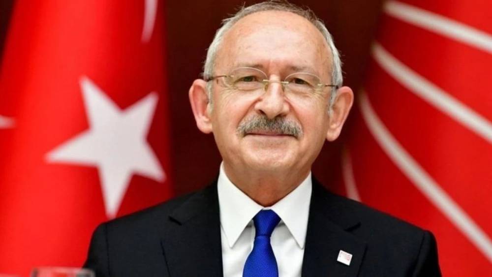 Kemal Kılı&ccedil;daroğlu dilek&ccedil;e verdi: CHP&rsquo;de eski y&ouml;netim yeniden g&ouml;reve hazırlanıyor 