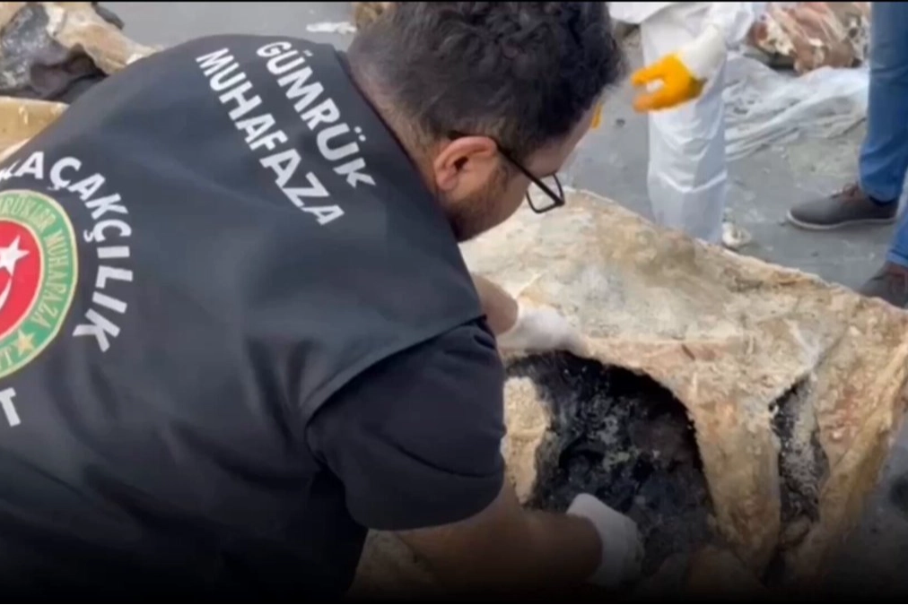 G&uuml;mr&uuml;k Muhafaza'dan uyuşturucu ka&ccedil;ak&ccedil;ılarına rekor darbe... 3 yılda 109 ton uyuşturucu!