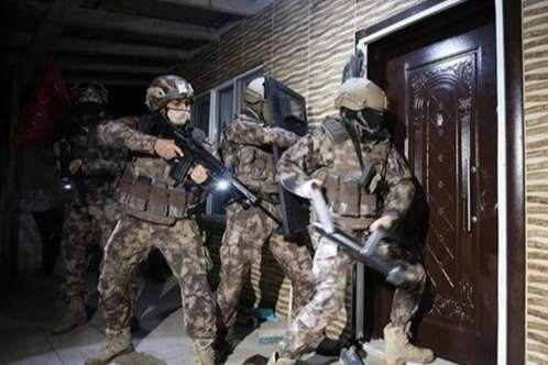 81 ilde organize su&ccedil; &ouml;rg&uuml;tlerine b&uuml;y&uuml;k operasyon! Genelge sonrası ilk dalga: 841 g&ouml;zaltı