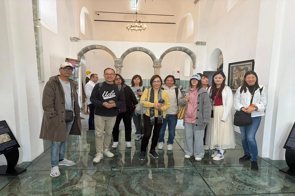Ak&ccedil;aabat&rsquo;ın turizm değerleri &Ccedil;inli acentalara tanıtıldı
