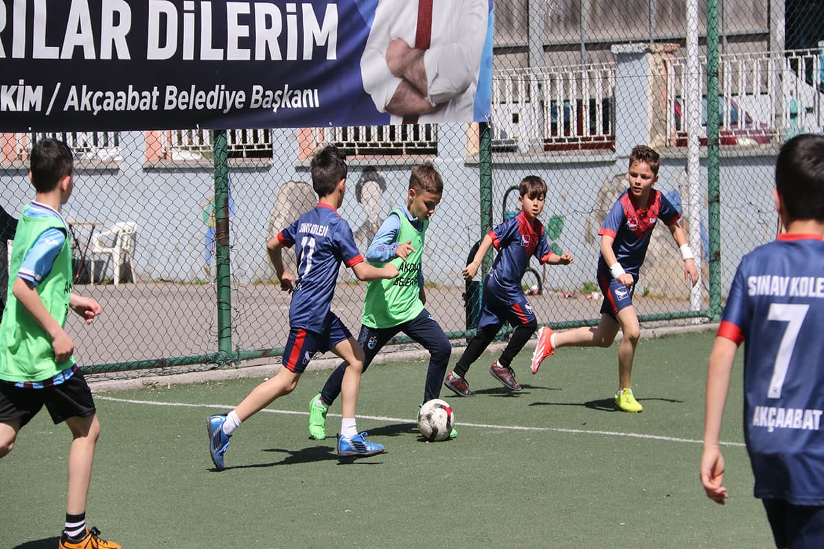 Akçaabat'ta Futbol turnuvası devam ediyor