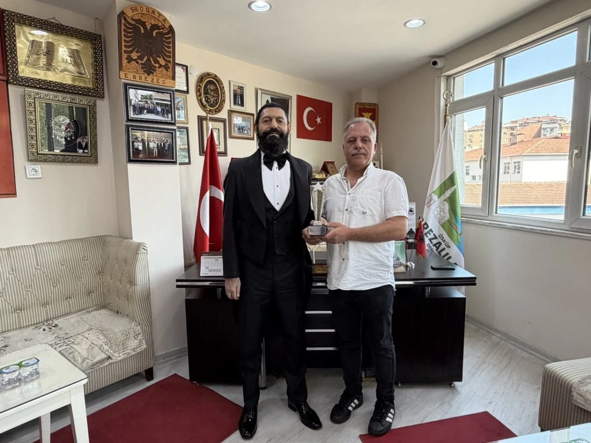 Akif Manaf Hoşg&ouml;r&uuml; ve Barış &Ouml;d&uuml;l&uuml;&rsquo;ne Layık G&ouml;r&uuml;ld&uuml;