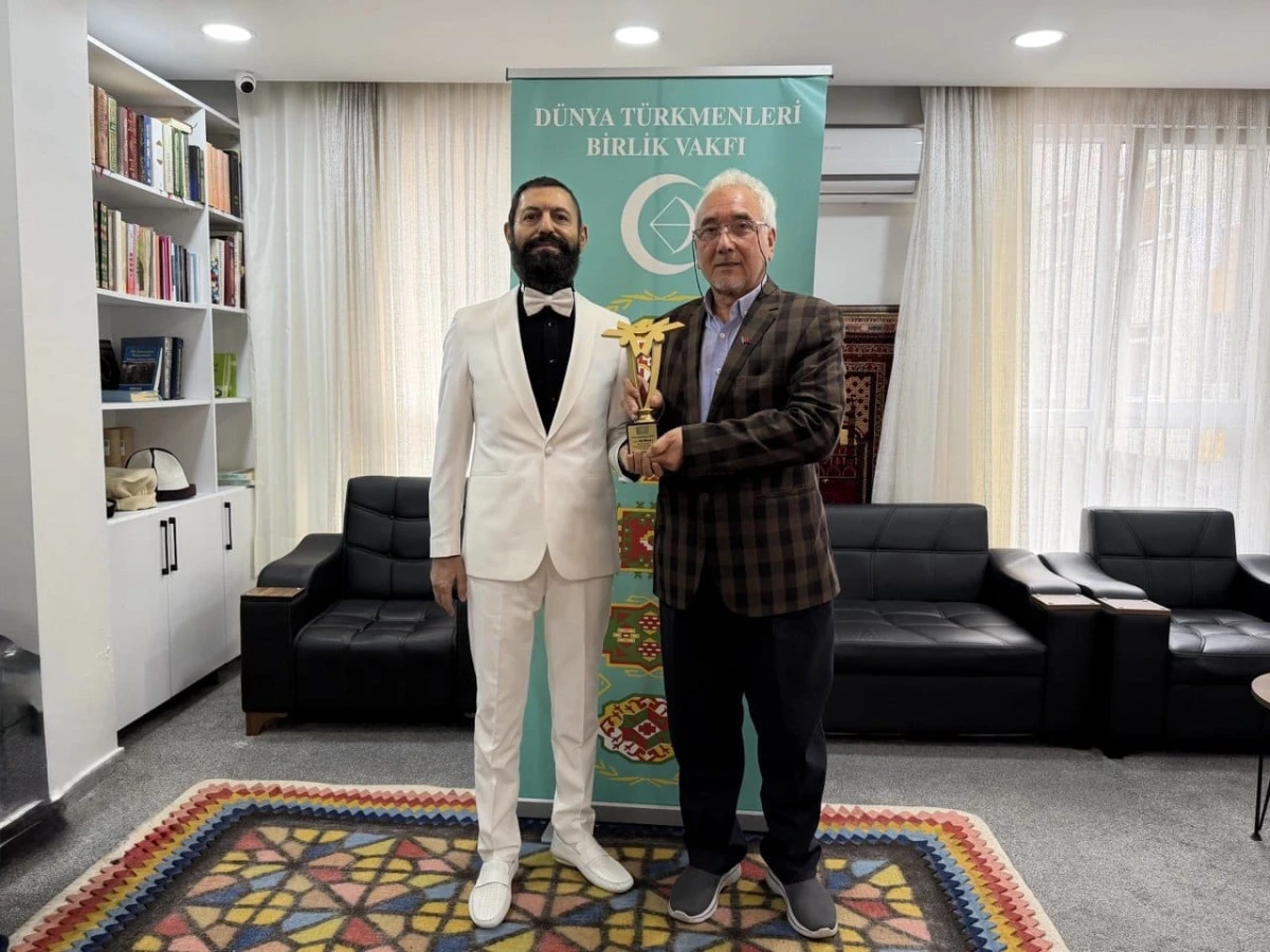 Akif Manaf&rsquo;a Anlamlı &Ouml;d&uuml;l: &ldquo;Barış i&ccedil;in İnsanlık &Ouml;d&uuml;l&uuml;&rdquo;