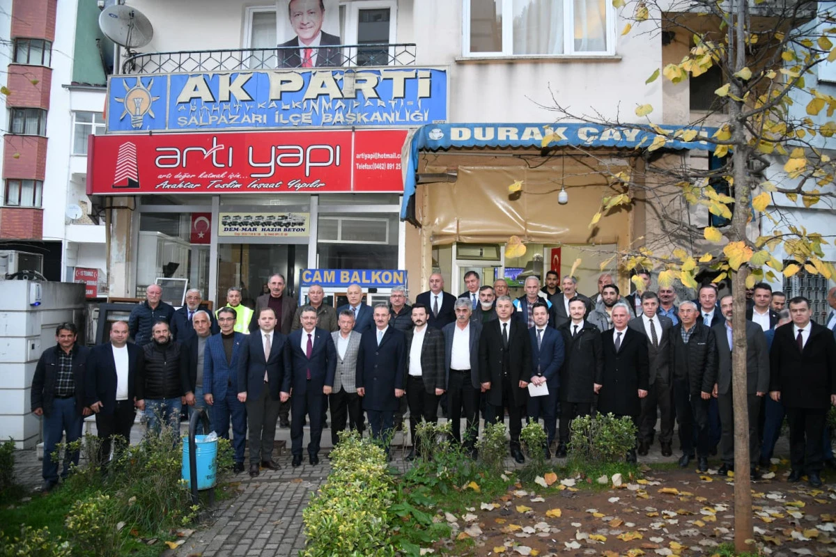 Başkan Genç, Şalpazarı’nda Muhtarlarla Bir Araya Gelerek Hizmet Gündemini Değerlendirdi