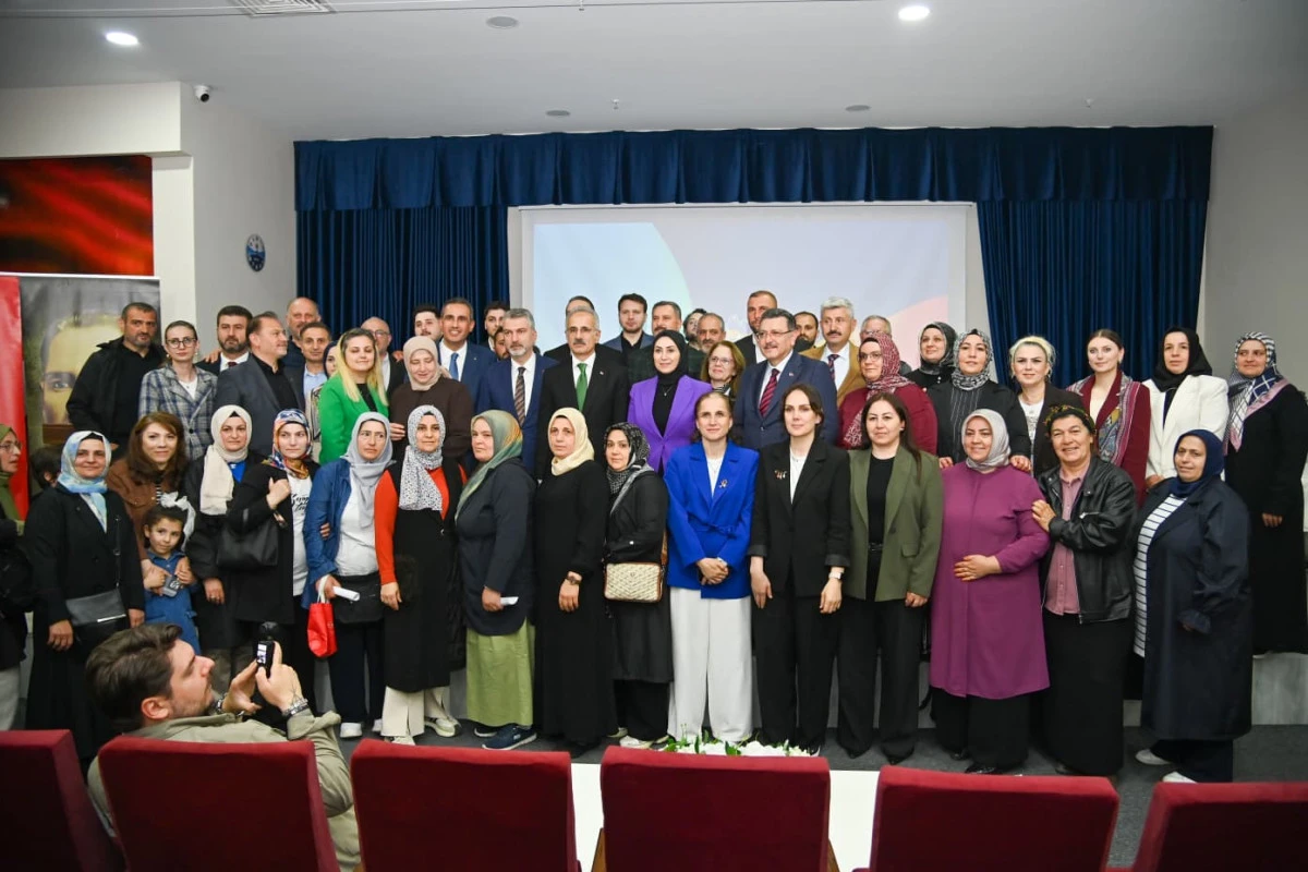 Başkan Gen&ccedil;: Yomra&rsquo;ya verdiğimiz projeleri tek tek hayata ge&ccedil;iriyoruz