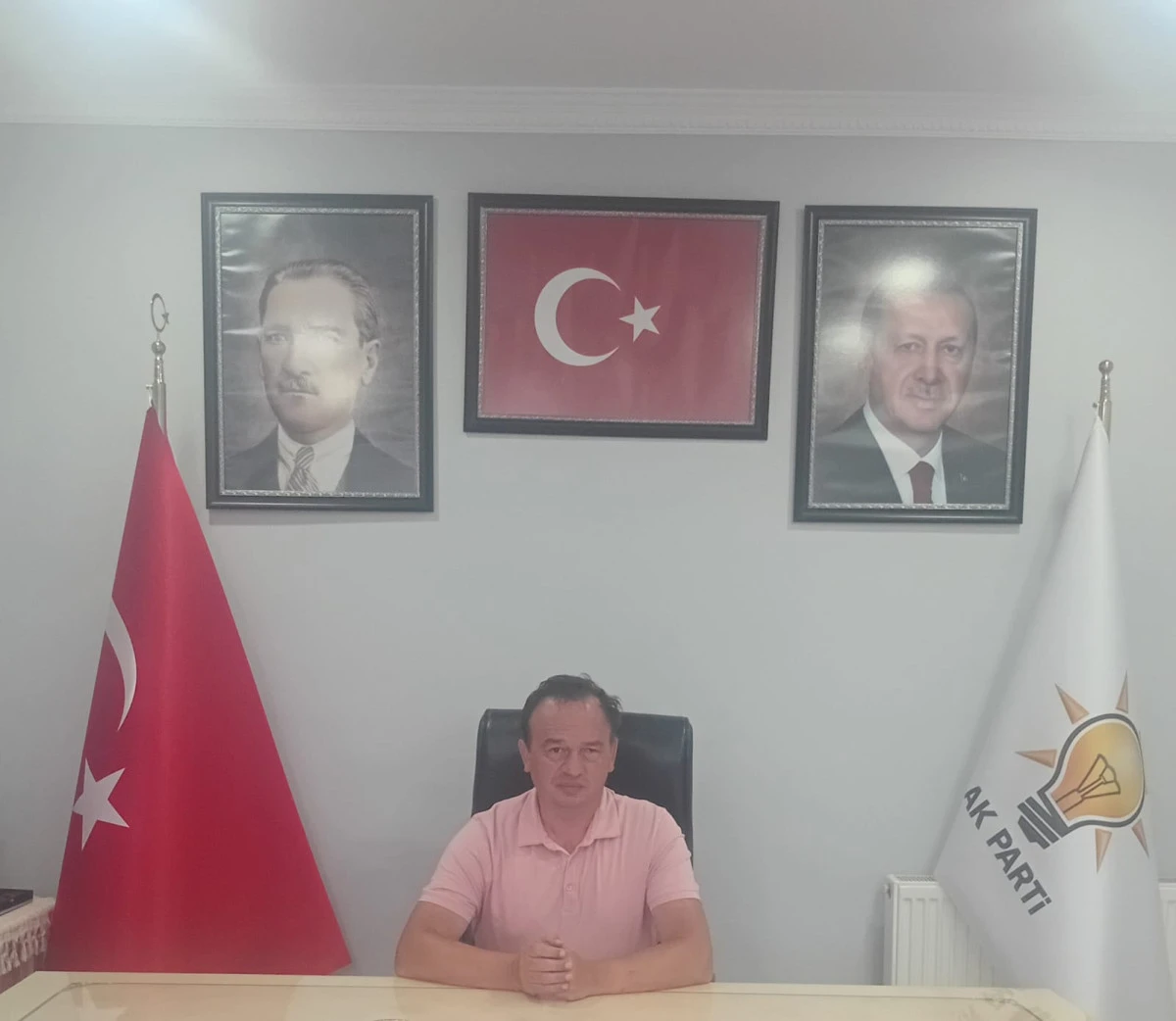 Bayrağımıza Yapılan Al&ccedil;ak Saldırıya Sert Tepki: Provokasyonlar &Ccedil;aresizliğin G&ouml;stergesidir