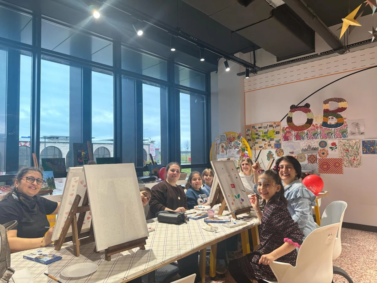 Bilim Merkezi&rsquo;nde 23 Nisan coşkusu yoğun katılımla yaşandı