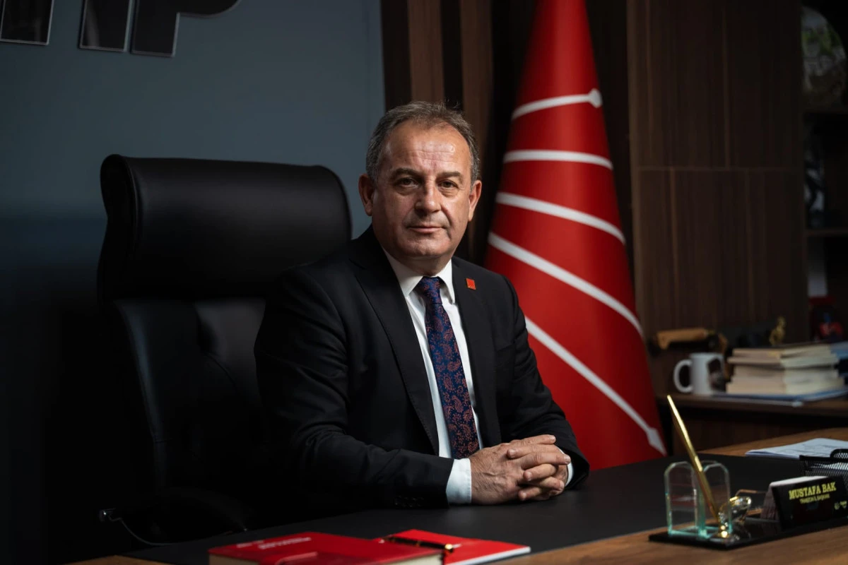 CHP Trabzon İl Başkanı Mustafa Bak: &ldquo;Emekliye Verilen Bu Rakam Zam Değil, Yoksulluğun &Uuml;zerini &Ouml;rtme &Ccedil;abasıdır&rdquo;