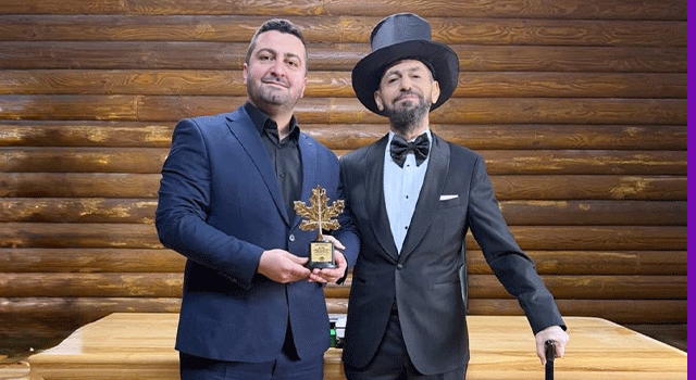 D&uuml;nyaca &Uuml;nl&uuml; Yazar Akif Manaf&rsquo;a Doğayla Barış &Ouml;d&uuml;l&uuml;