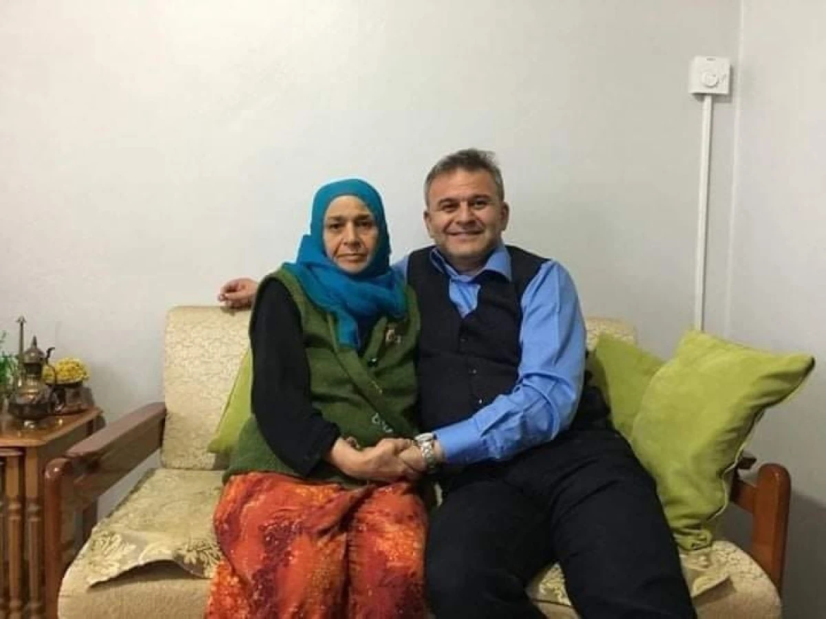 G&ouml;khan Gedikli, Anneler G&uuml;n&uuml;&rsquo;nde fedak&acirc;r anneleri unutmadı