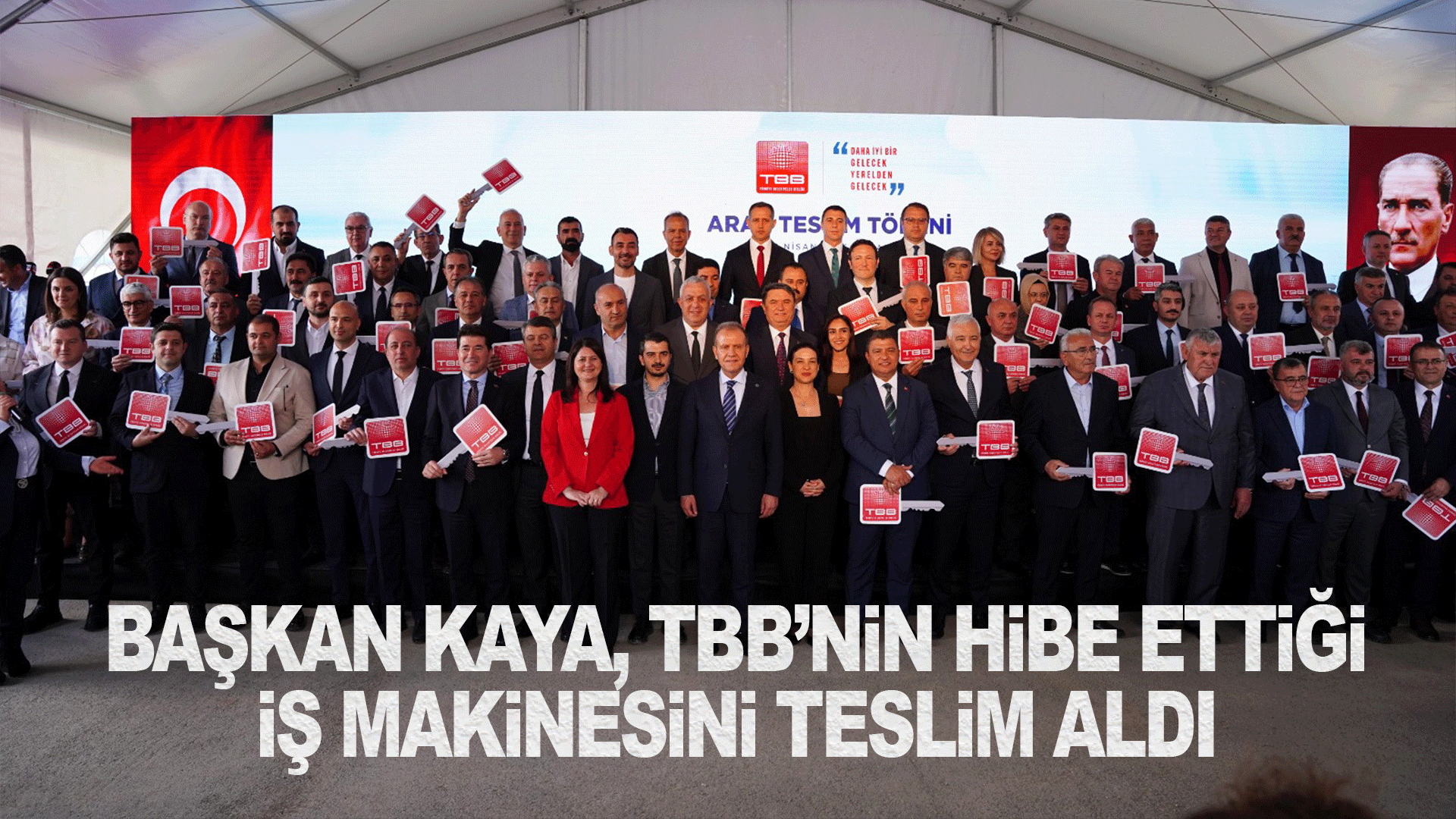 Ortahisar Belediye Başkanı Kaya, TBB&rsquo;den Hibe Edilen Ekskavat&ouml;r&uuml; Teslim Aldı