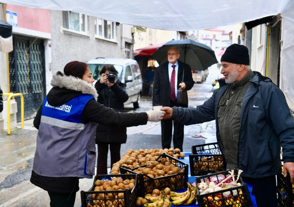Ortahisar Belediyesi Soğuk Kış G&uuml;nlerinde Vatandaşın Yanında Olmayı S&uuml;rd&uuml;r&uuml;yor