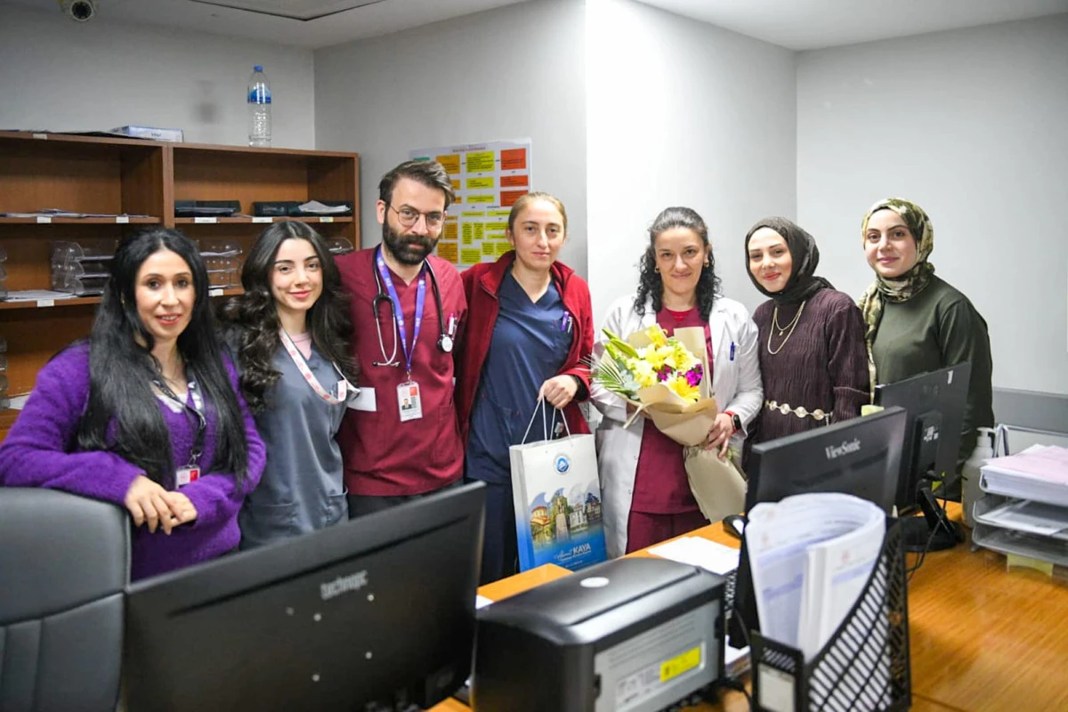 Ortahisar Belediyesi, Tıp Bayramı&rsquo;nda sağlık &ccedil;alışanlarını ziyaret etti