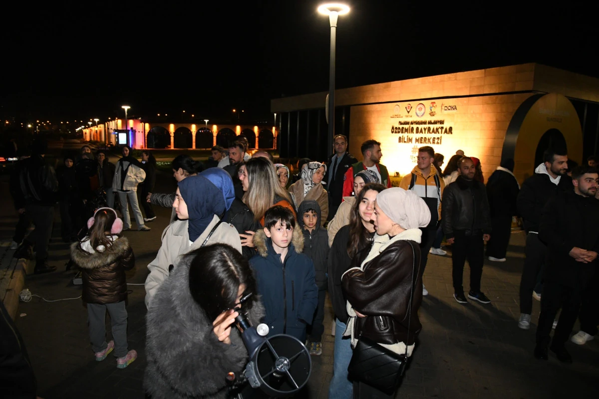 ‘Soğuk Ay’ Trabzon’da gençlere ilham veren bir gökyüzü gecesi yaşattı