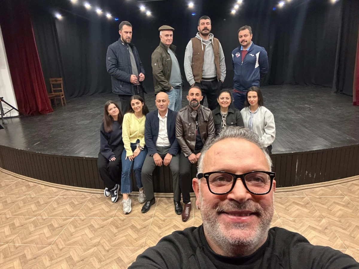 Tiyatro Diagonal yeni sezon için “Şoför Nebahat” ile perde açmaya hazırlanıyor