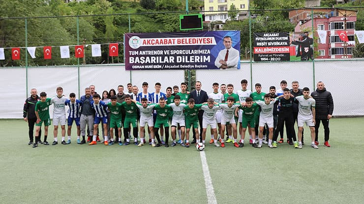 Trabzon Akçaabat'ta Liseler Arası Futbol Turnuvası başladı