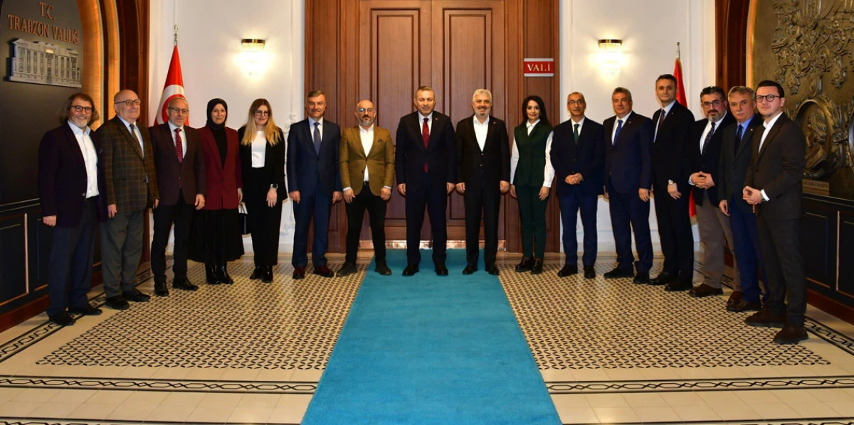 Vali Tahir Şahin, TDED Trabzon Şubesine &Ccedil;alışmalarında Tam Destek Vereceğini A&ccedil;ıkladı