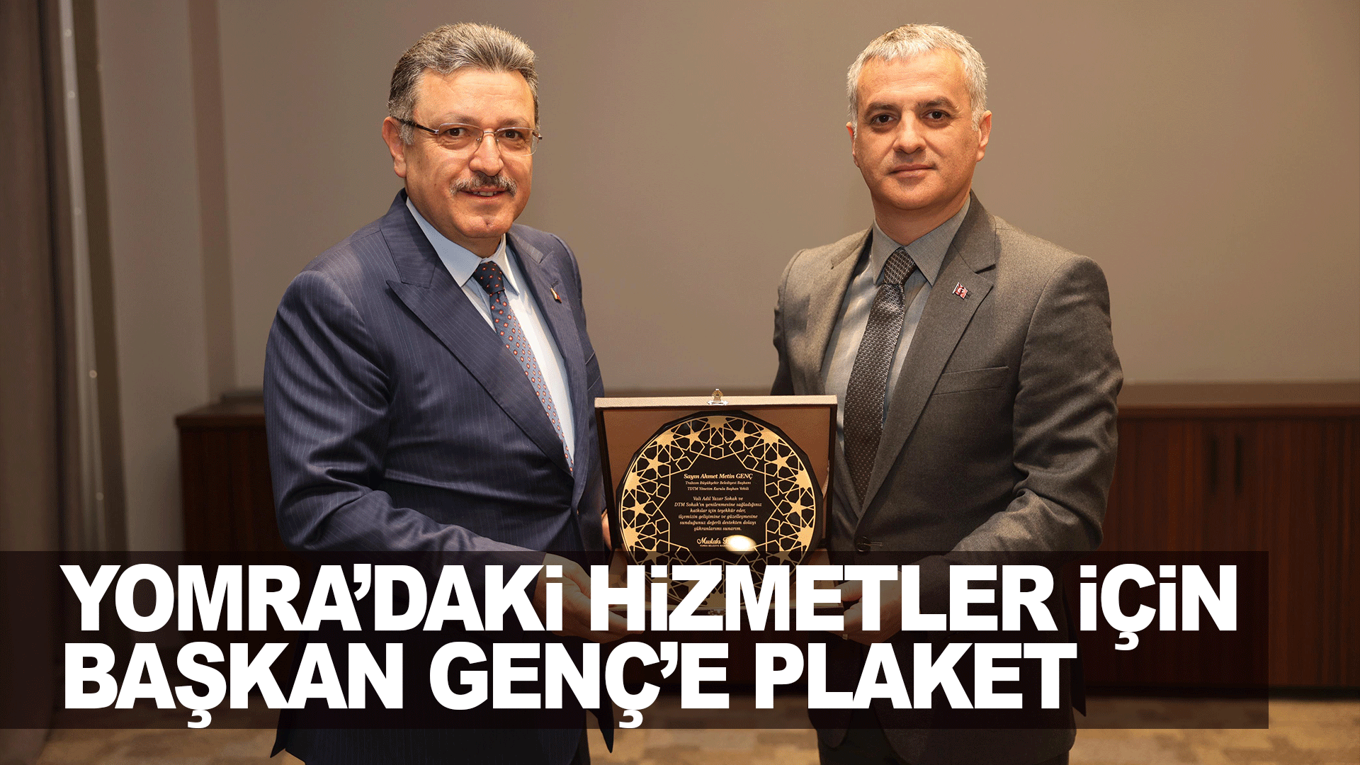 Yomra&rsquo;daki yenileme &ccedil;alışmalarına katkı sunan Başkan Gen&ccedil;&rsquo;e teşekk&uuml;r plaketi takdim edildi